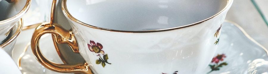 white-gold-red floral ceramic dinnerware set